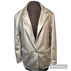 NWT Vigoss size small faux leather silver metallic blazer